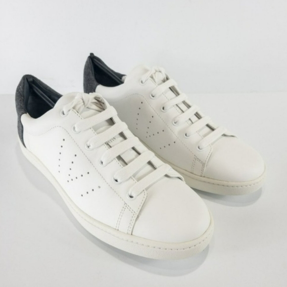 VINCE Varin Lace up Fashion Sneakers Grey  backs on white leather.JUST REDUCED! - Picture 3 of 5
